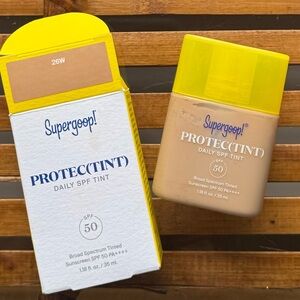 Supergoop! Lightweight Skin Tint SPF 50–Light-Medium Olive